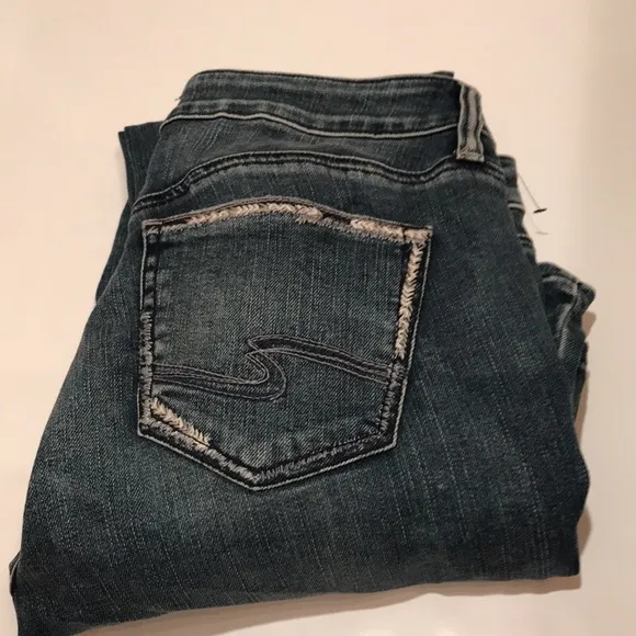 NWOT SILVER JEANS ELYSE SLIM BOOT 28 x 31