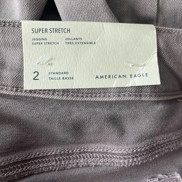NWT American Eagle Women's Super Stretch Light Pink Jeggings Denim Size 2