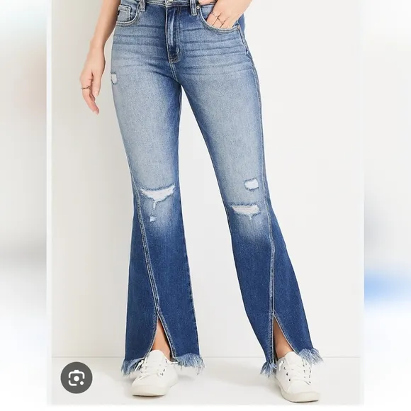 NWT KanCan High Rise Split Leg Flare Jeans Size 28 x 33L