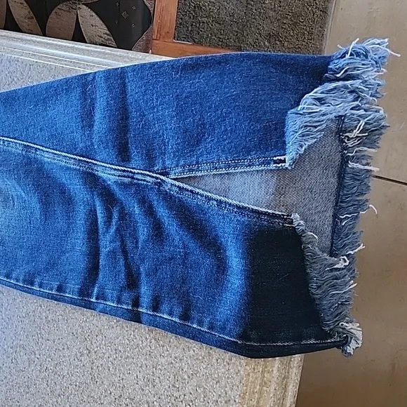 NWT KanCan High Rise Split Leg Flare Jeans Size 28 x 33L