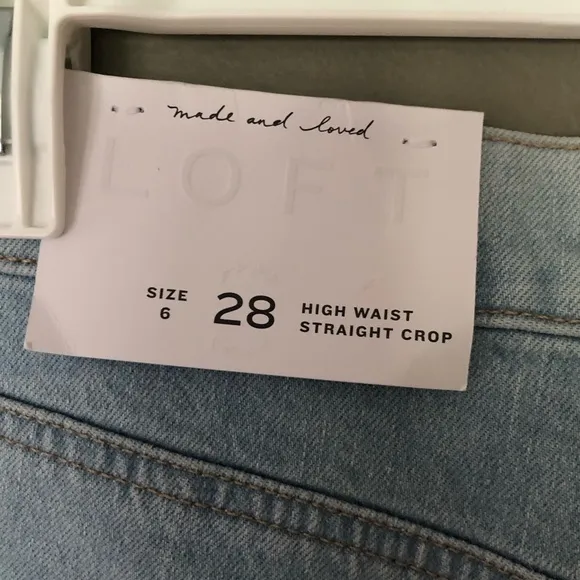 NWT LOFT High Waist Straight Crop Frayed Jeans Size 6