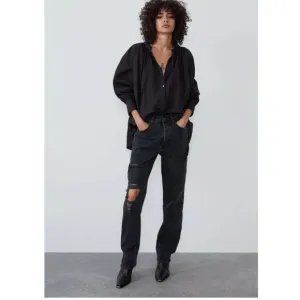 NWT Zara Full Length Distressed Boyfriend Jeans