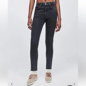 Re/Done Stretch High Rise Ankle Crop Raw Hem Black Jeans Size 30