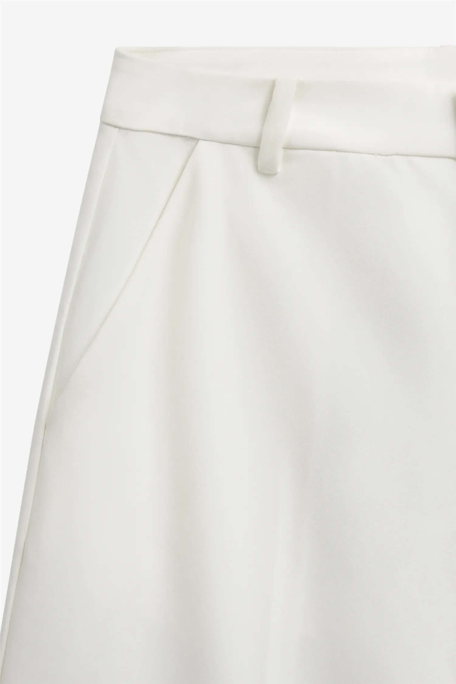 Reign Tailored Extra Wide White