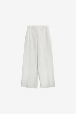 Reign Tailored Extra Wide White