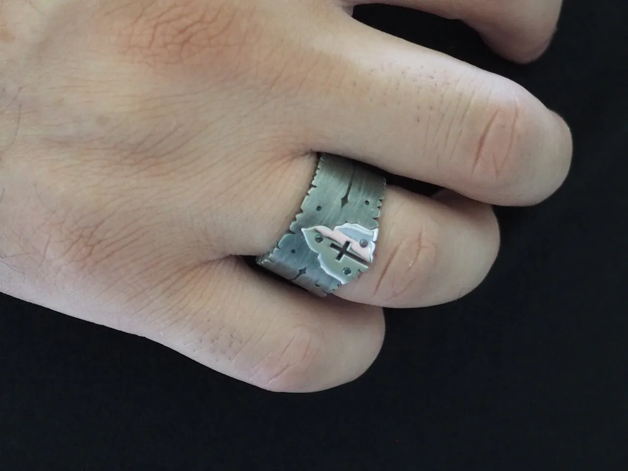 Sacred Heart Ring 14ct Yellow Gold - Oxidized Silver