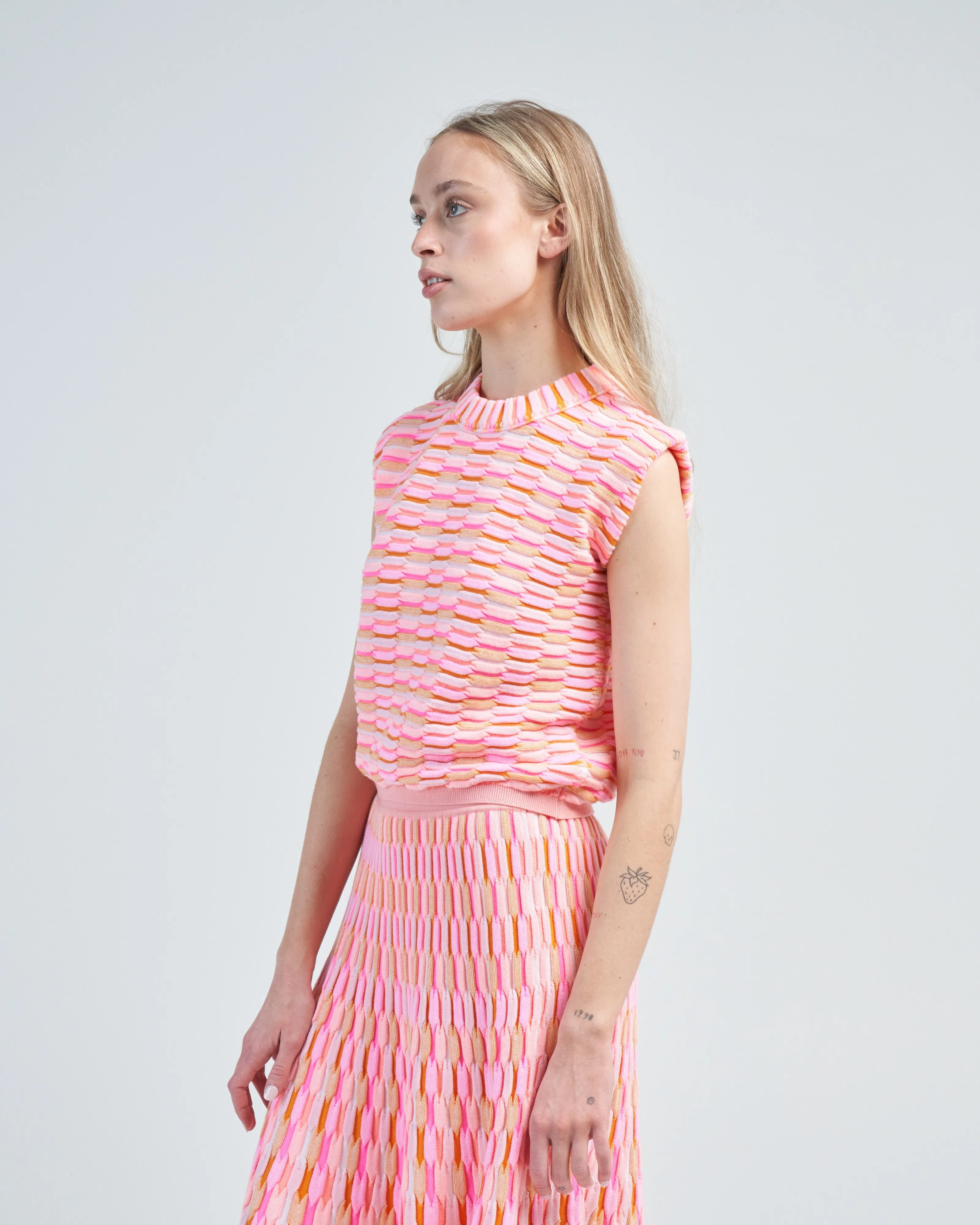 sleeveless structured top in zellige stitch