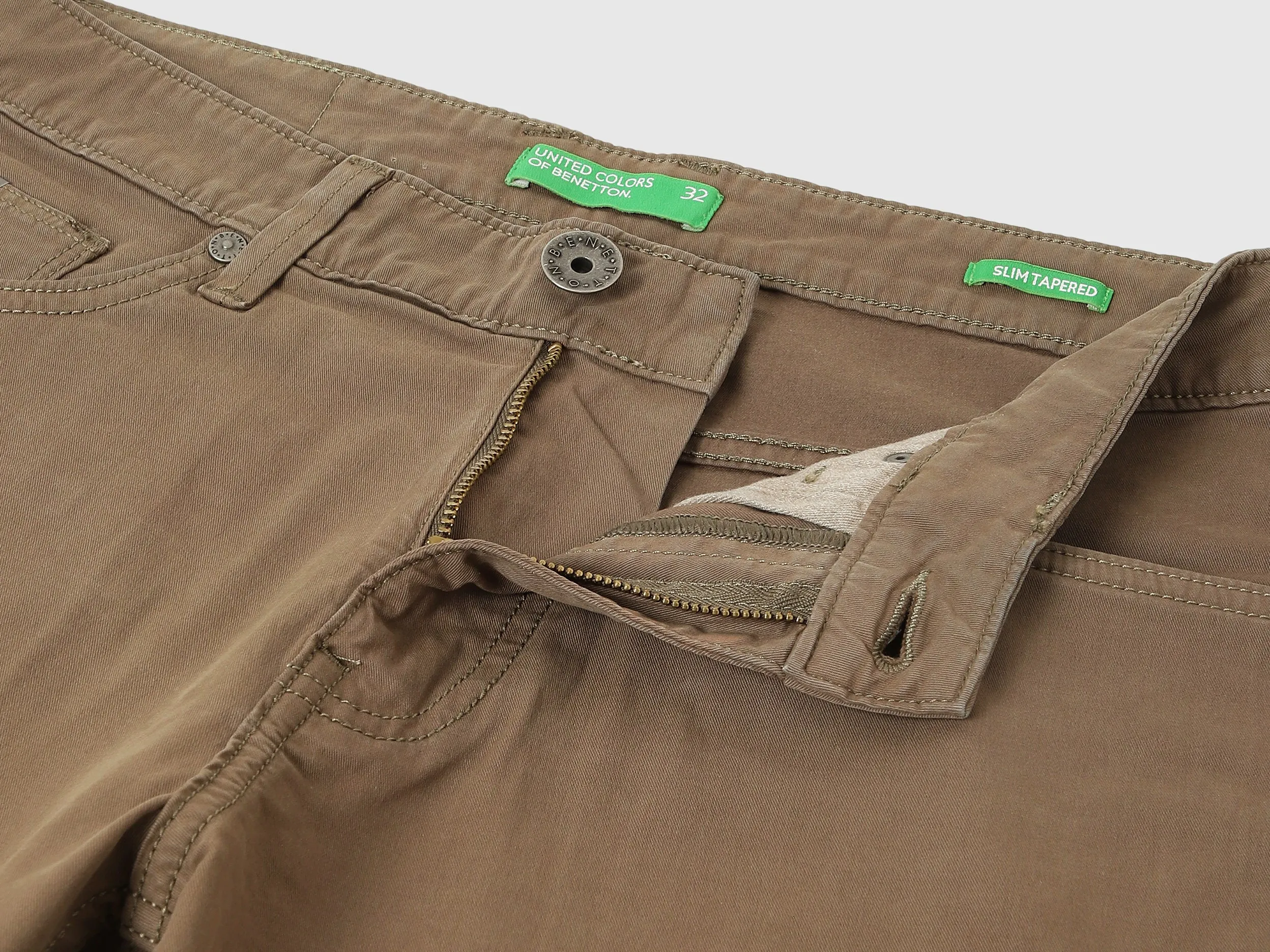 Solid Slim Fit Jeans