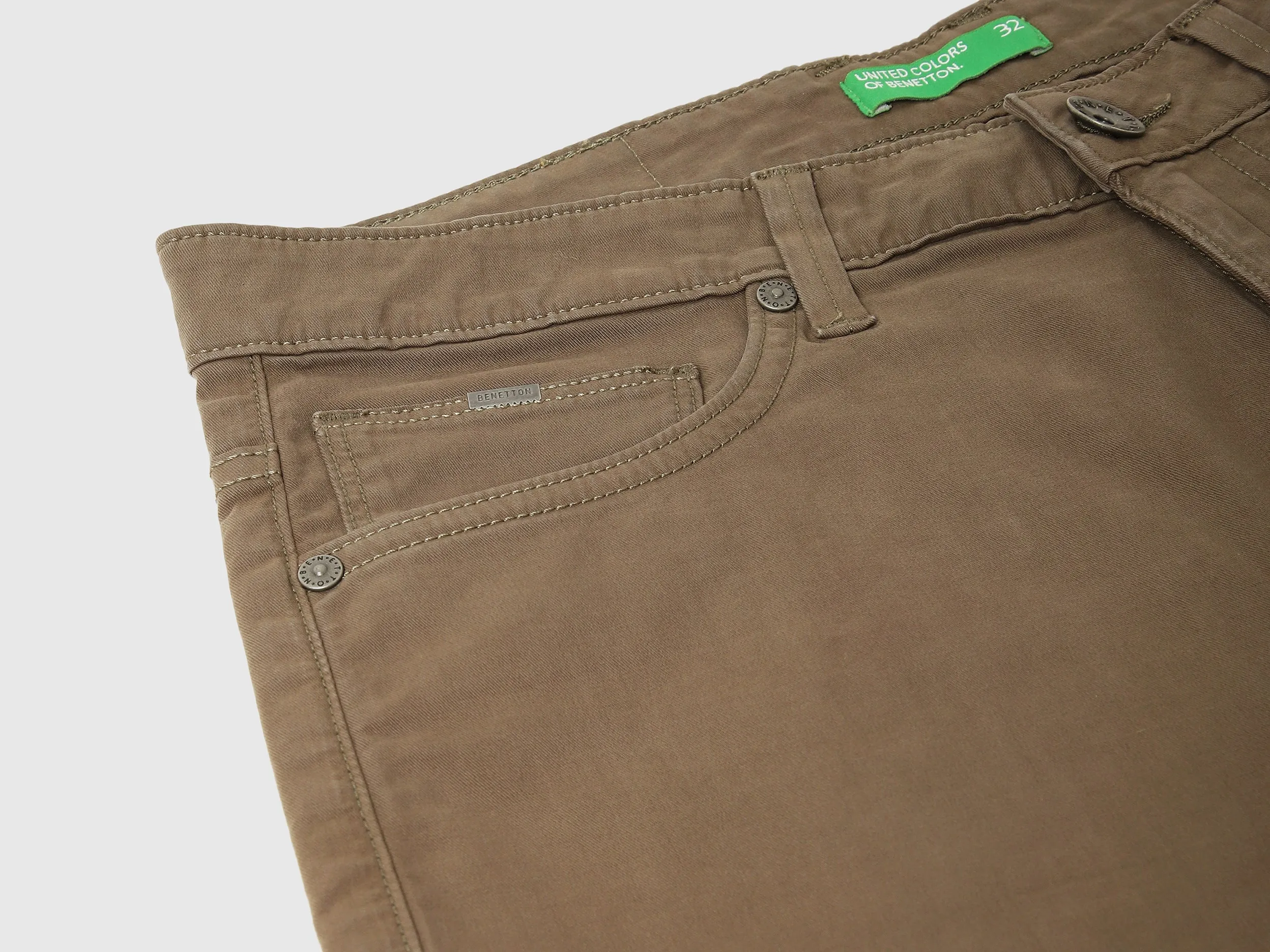 Solid Slim Fit Jeans