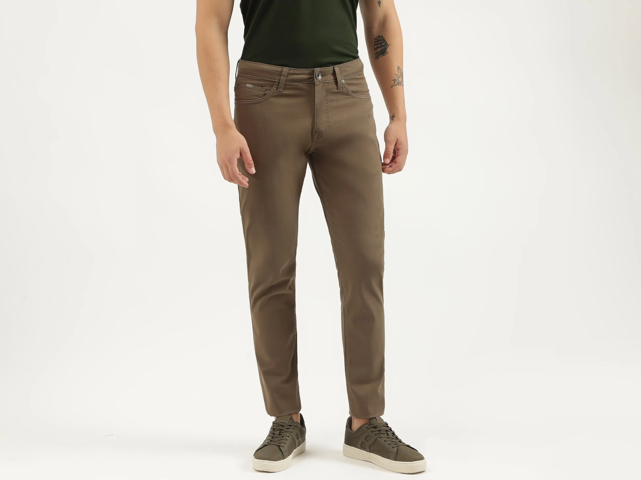 Solid Slim Fit Jeans