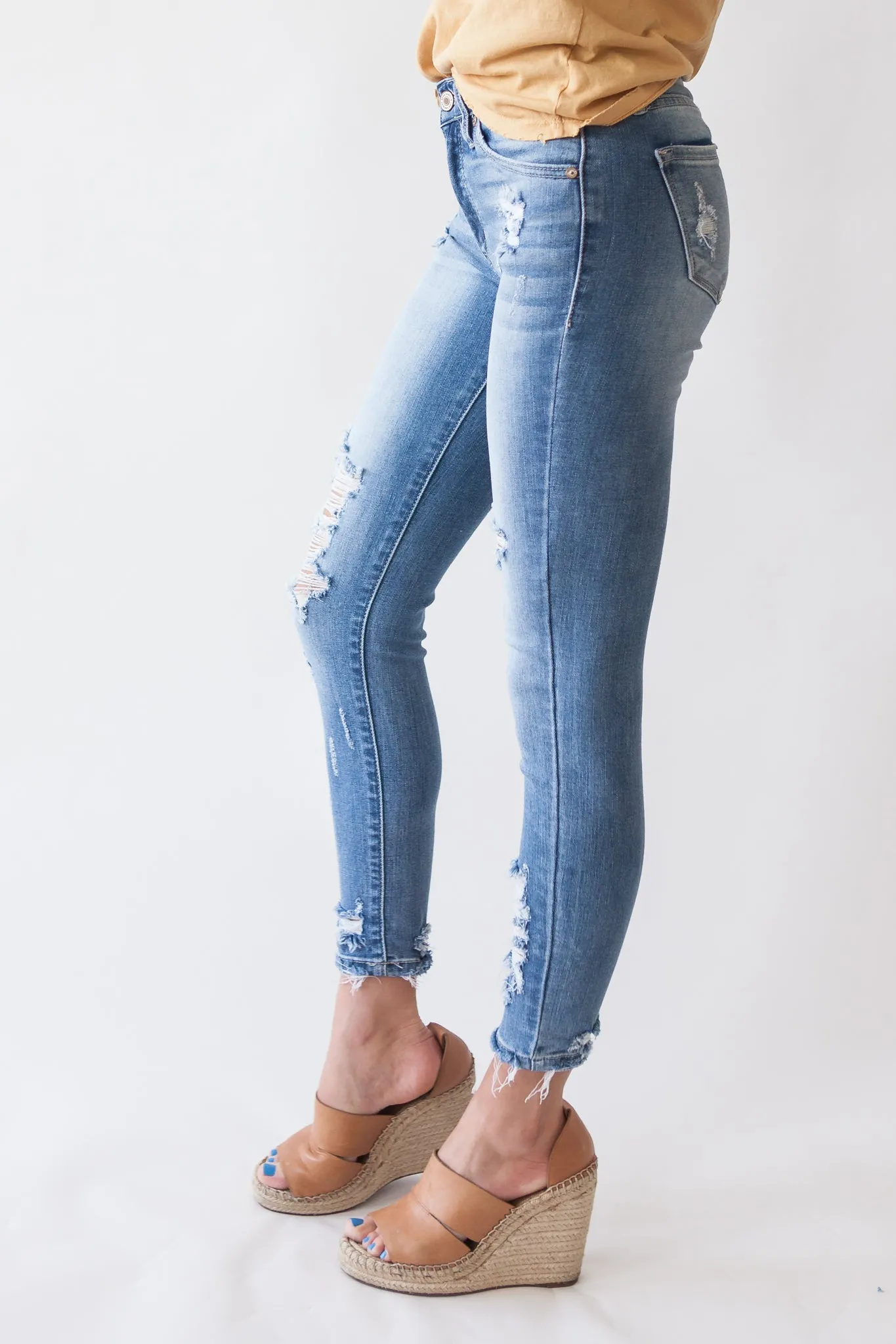 Think Twice Kancan Light Wash Distressed Skinny
