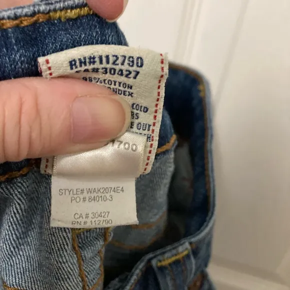True Religion Straight Leg Spade Pocket Medium Wash Denim Jeans