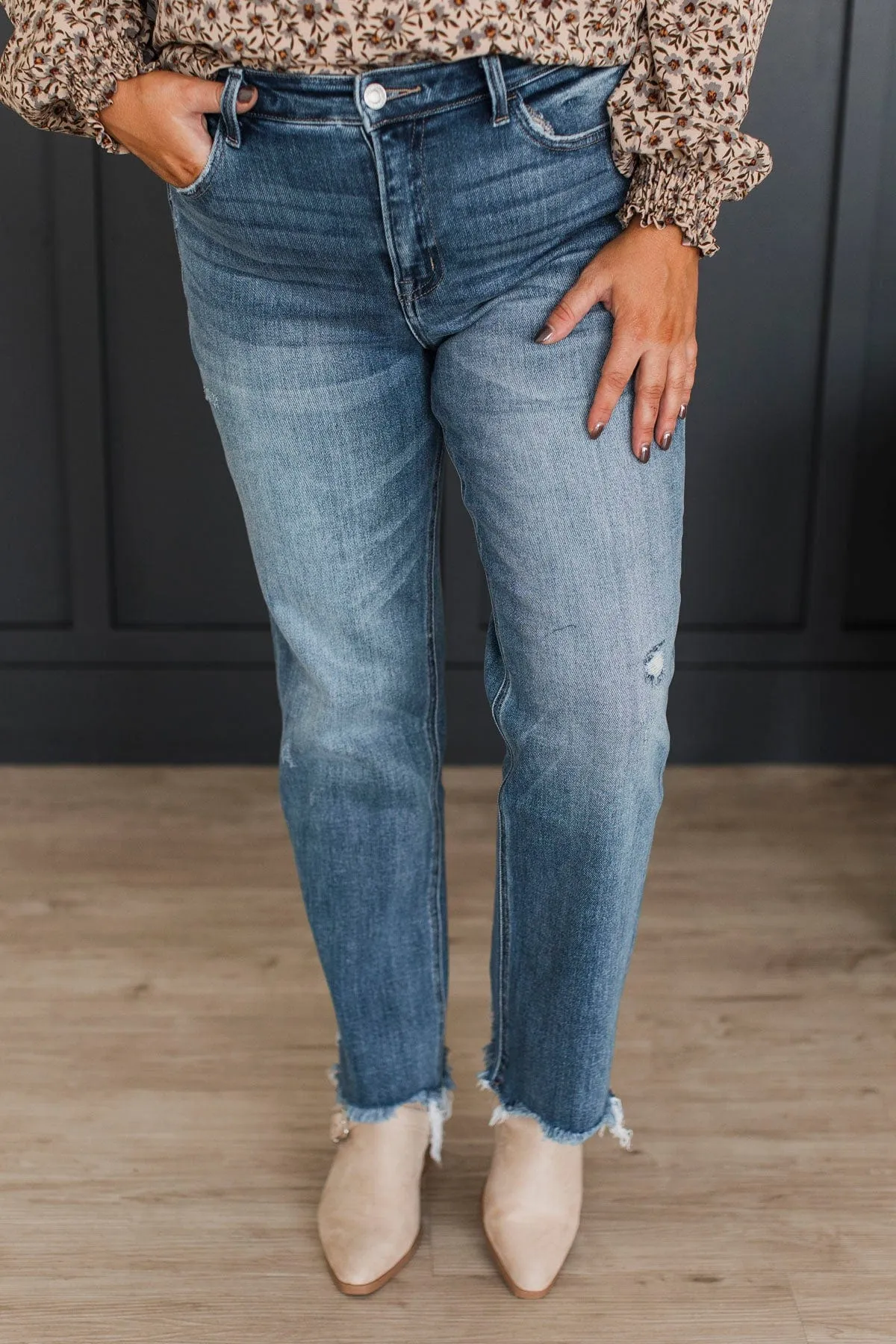 Vervet Slim Straight Jeans- Garcelle Wash