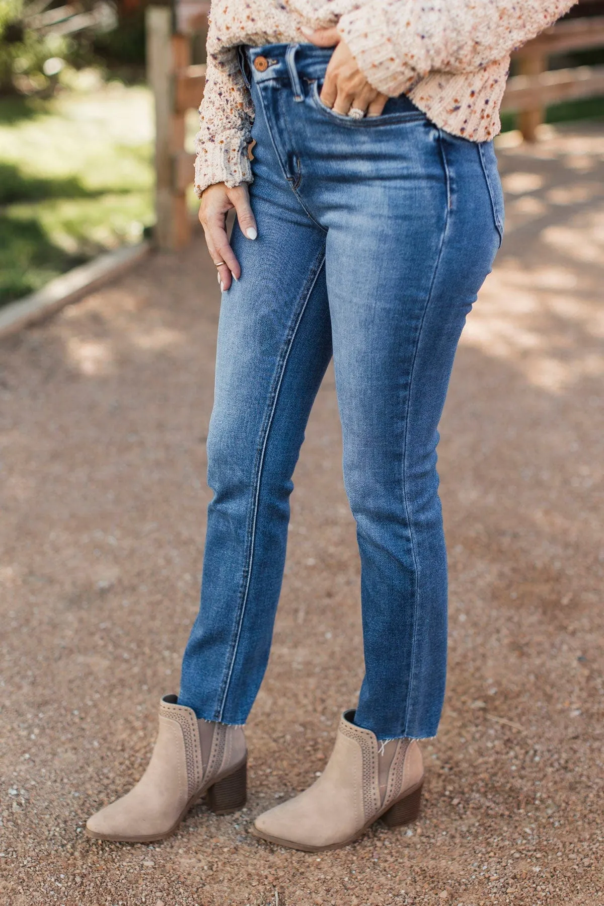 Vervet Slim Straight Jeans- Vanessa Wash