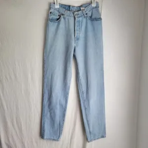 Vintage Levi Strauss Light Wash Button Fly High Rise Tapered Mom Jean Size 11