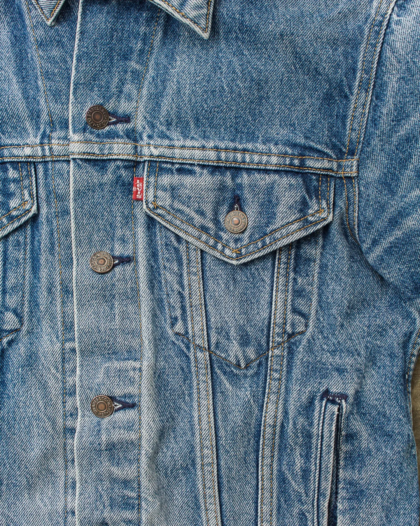 Vintage Levi's 705056-0216 Made in USA Denim Jacket Size 40R