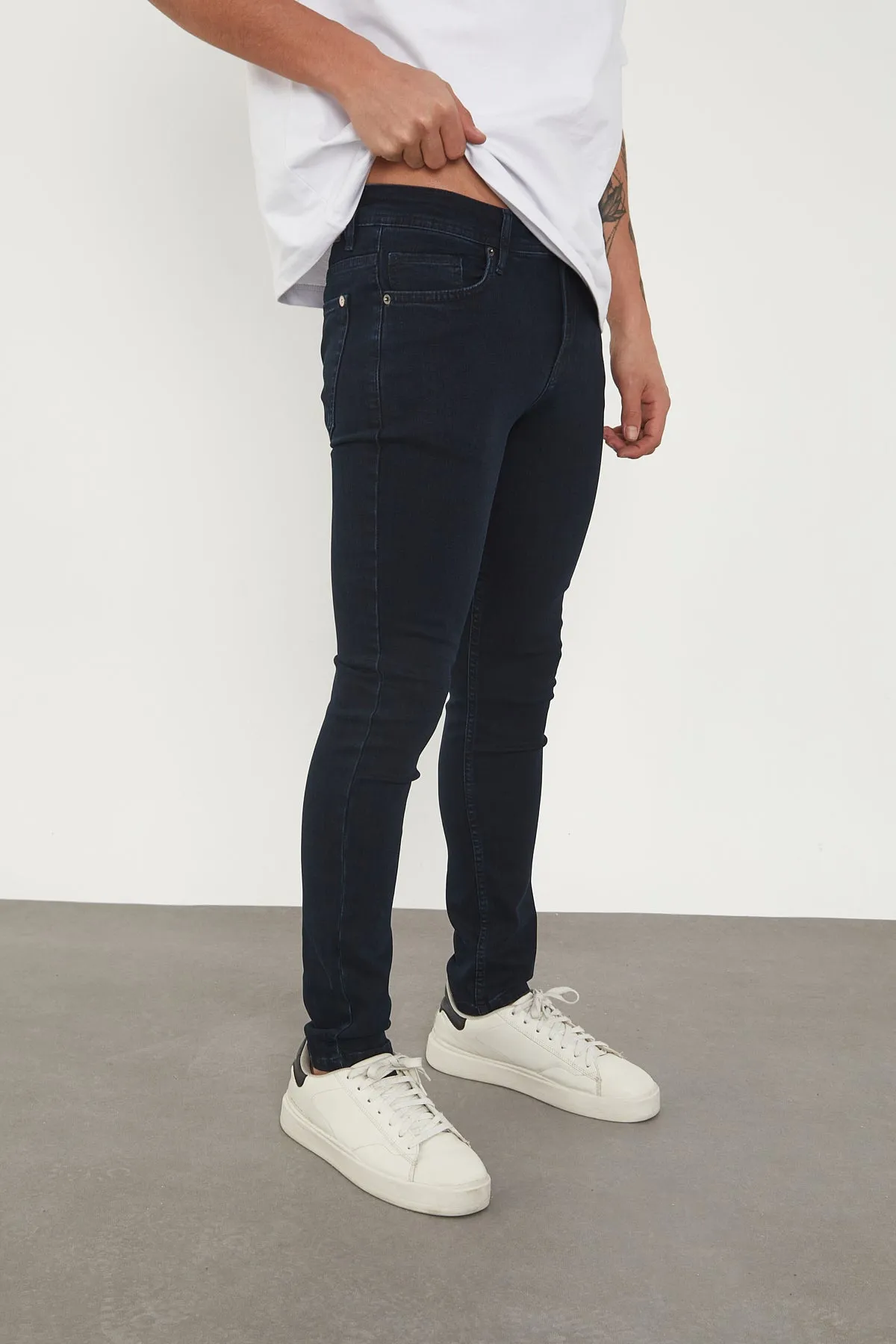 Wolfe Denim Slim Fit Jeans – Navy