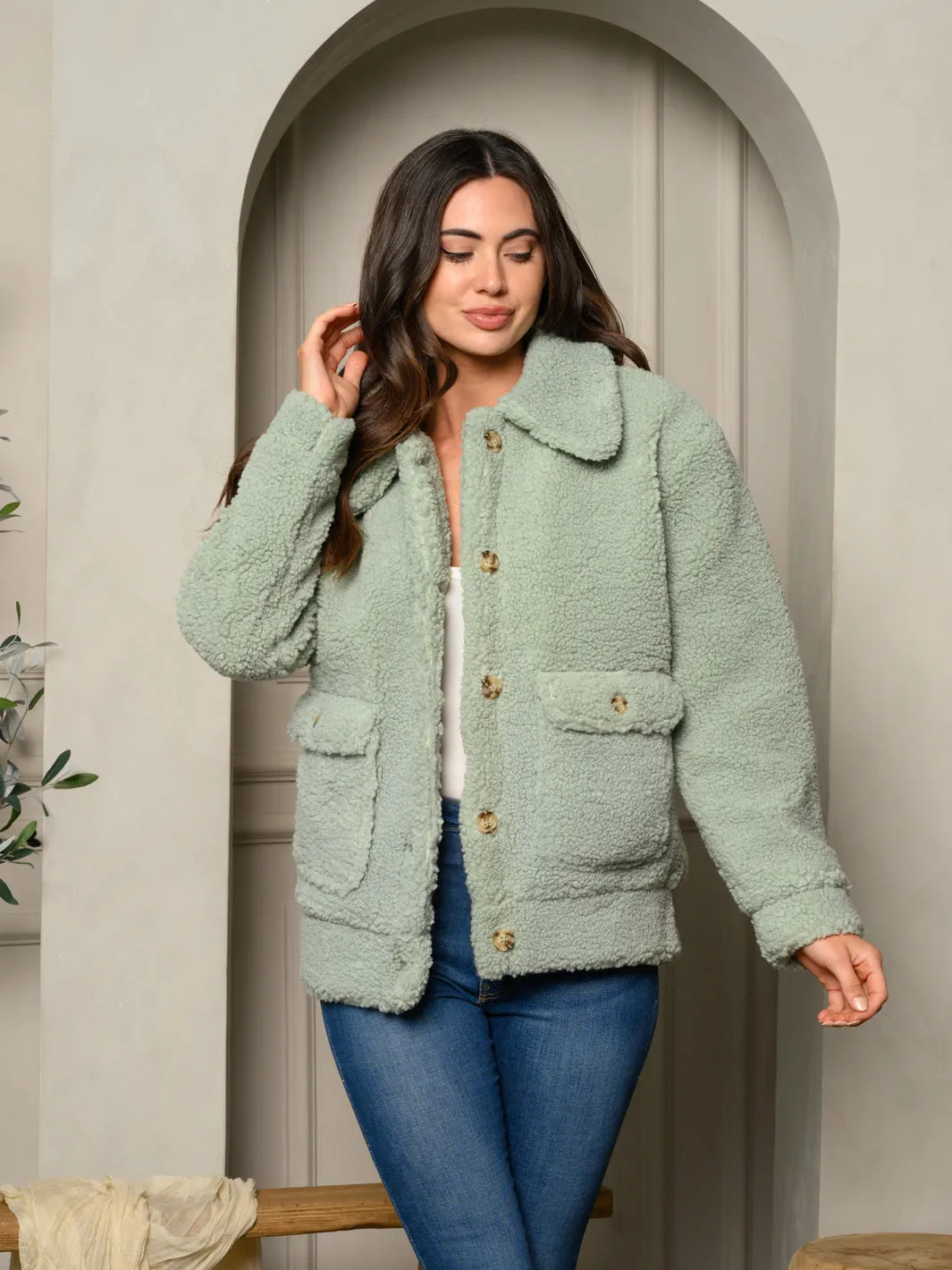 WOMEN'S FUZZY COLLAR BUTTON CLOSURE LONG JACKET
