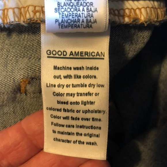 Women’s size 14/32 Good American Good Cuts Light Wash Distressed Jeans