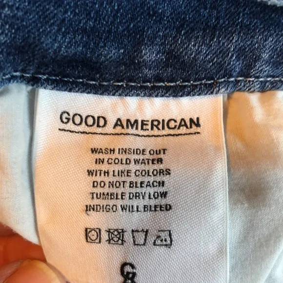 Women’s size 14/32 Good American Good Cuts Light Wash Distressed Jeans
