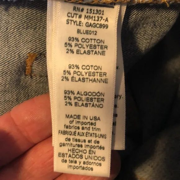 Women’s size 14/32 Good American Good Cuts Light Wash Distressed Jeans